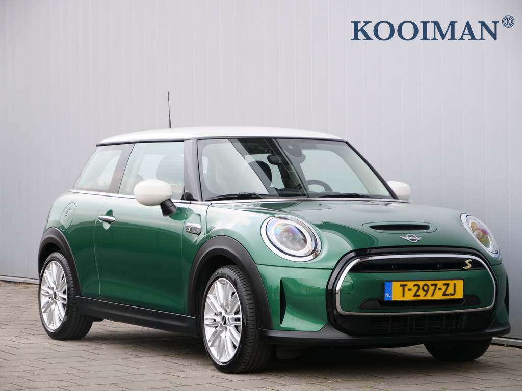53247556