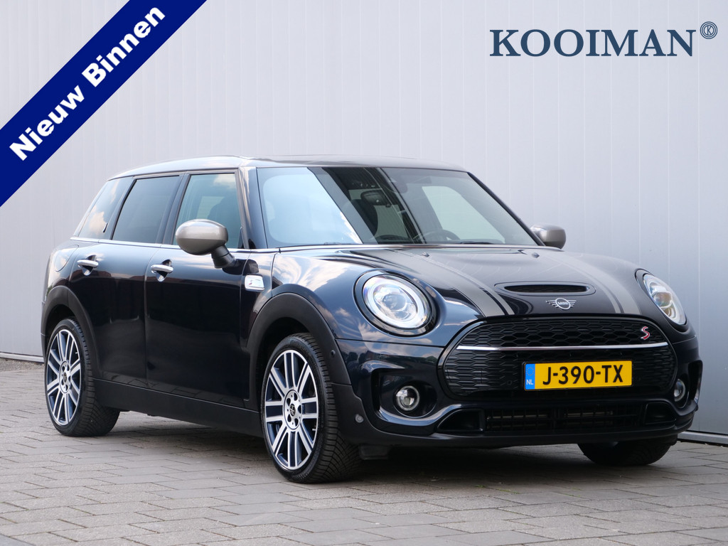 53353996